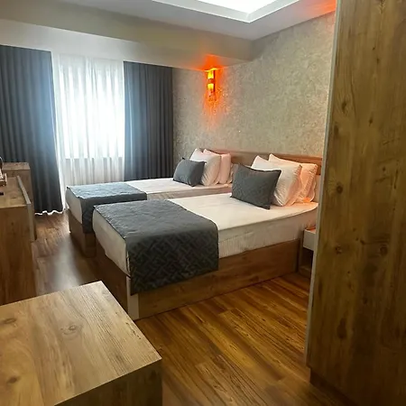 Hotel Oezer Palace