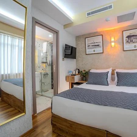 Oezer Palace 4*