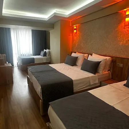 Oezer Palace 4*