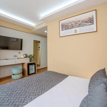 Hotell Oezer Palace 4*