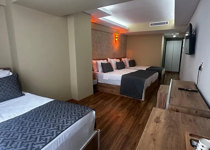 Oezer Palace Hotel 4*