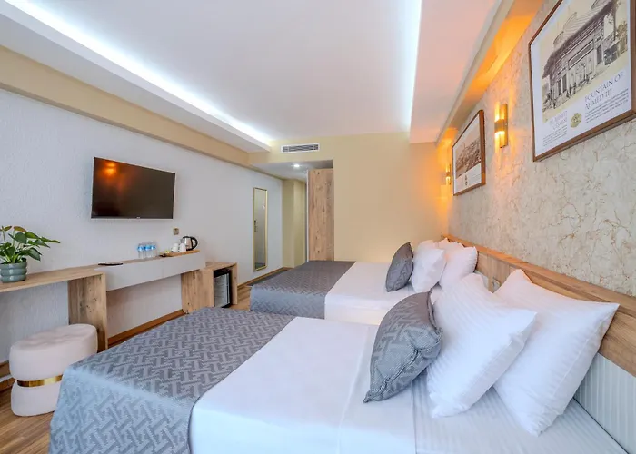 Oezer Palace Hotel 4*