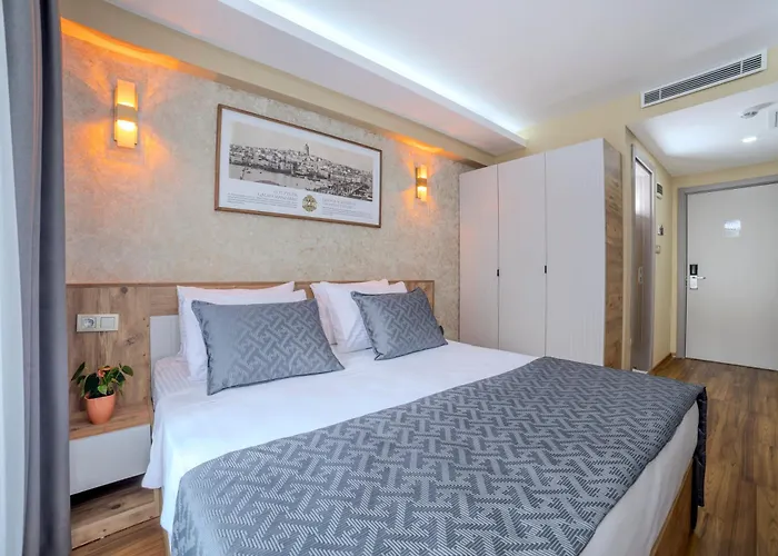 Hotel Oezer Palace 4*