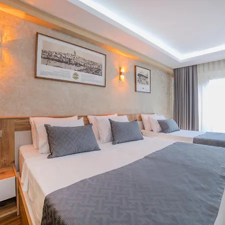 Oezer Palace 4*